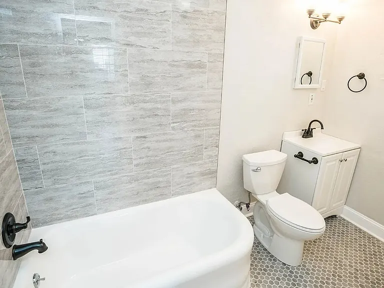 517 Columbia Dr — Photo 11