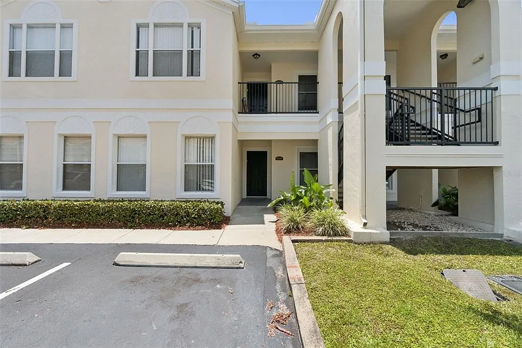 3 bed, 2.0 bath, 1222 sqft, $1,450 — Photo 1