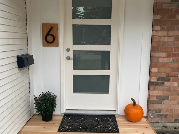 6 Green Dolphin Dr, South Burlington, VT 05403