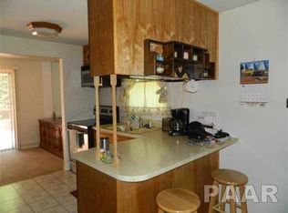 214 Reinders Rd, East Peoria, IL 61611