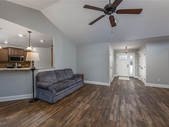 4th image of 8661 Serenity Dr NW