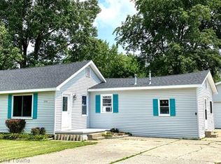 1934 Leland Rd, Smiths Creek, MI 48074