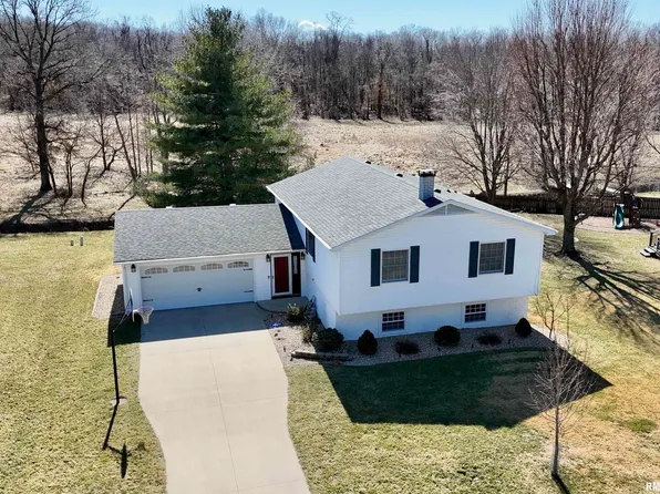 4415 Woodglen Ln, Mount Vernon, IL 62864