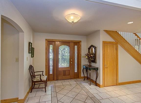 5th image of 7 Shady Grove Ln
