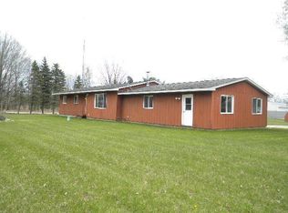 8741 N Oceana Dr, Pentwater, MI 49449