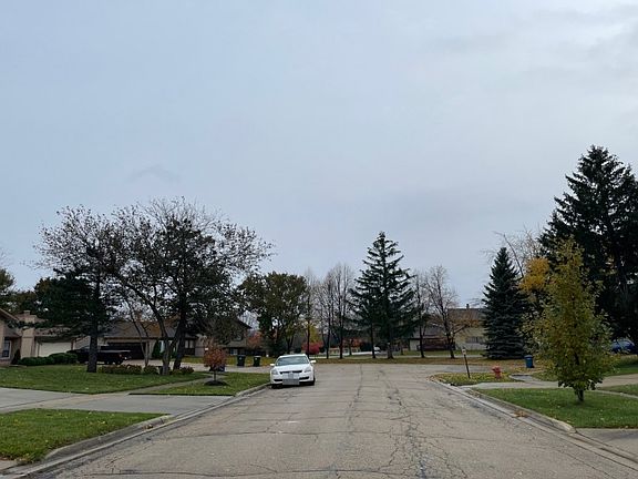 4th image of 5731 Bedford Ct