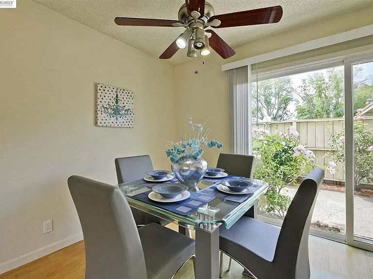 4132 Jamaica Ter — Photo 7