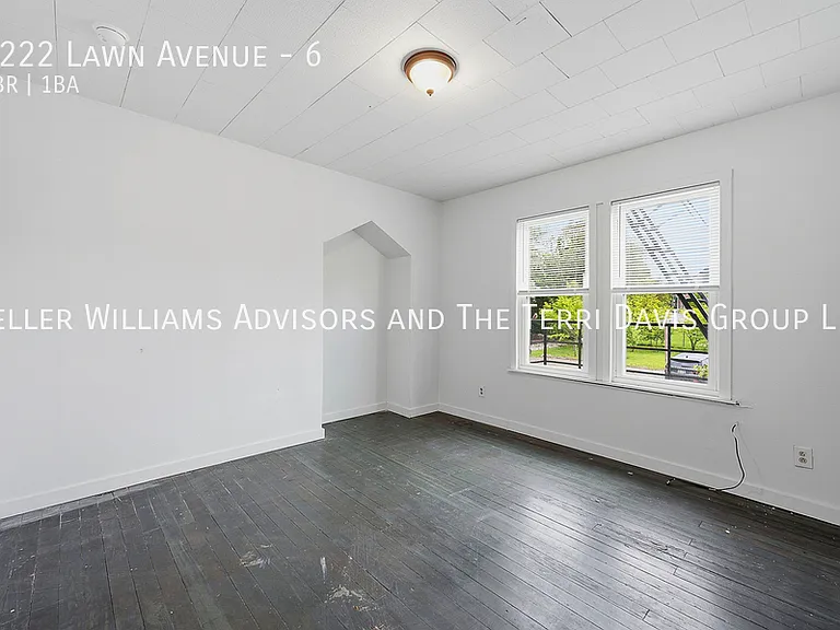 2222 Lawn Ave #6 — Photo 9