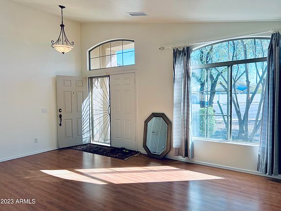 3rd image of 1904 S 85th Ln