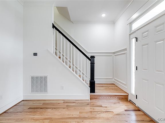 5th image of 2916 Garland Ave