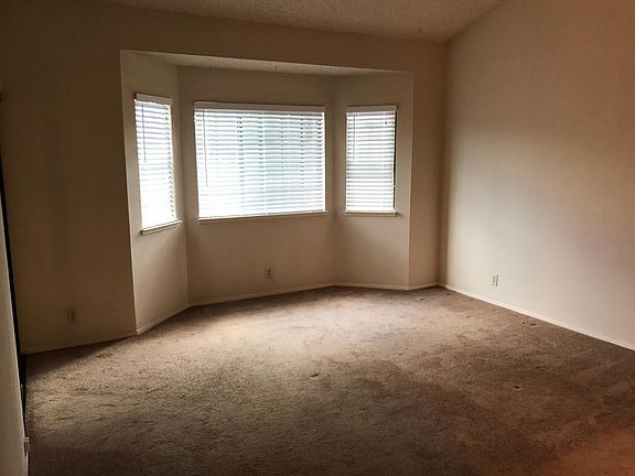 2nd image of 653 La Maison Dr #653