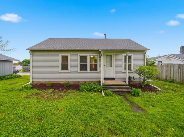 905 S 5th St, Dekalb, IL 60115