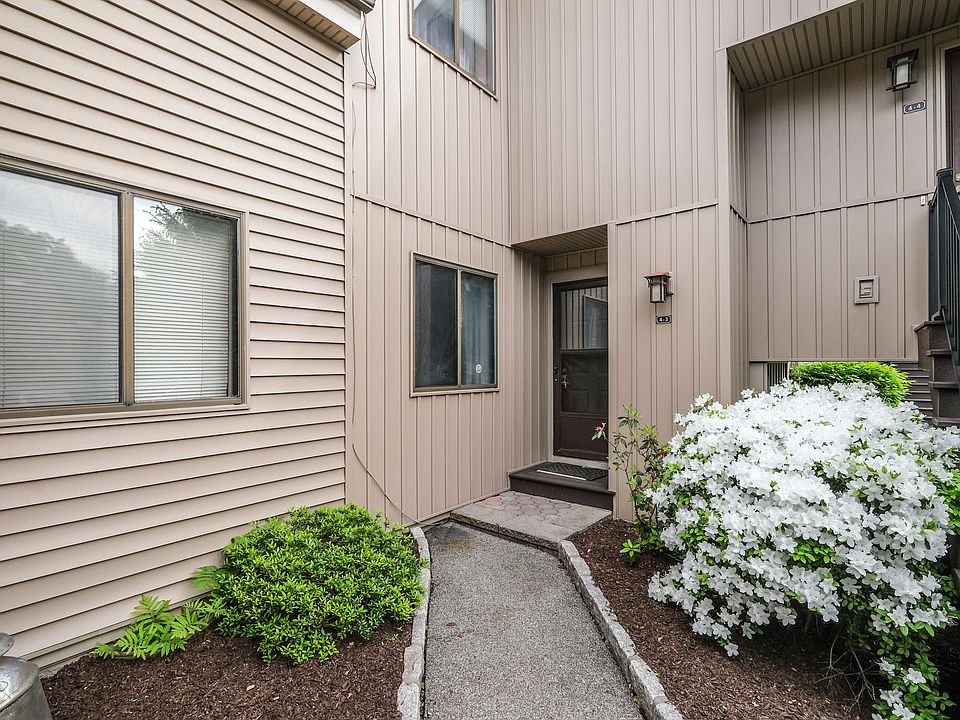 4 Steven Drive Unit   (0001of 3).jpg