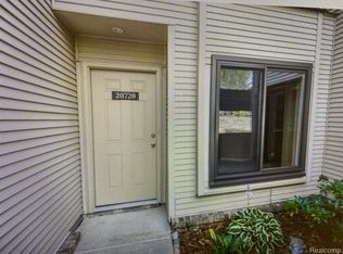 20720 Taft Rd, Northville, MI 48167