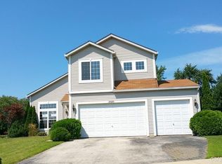 2020 Stephen St, Aurora, IL 60502