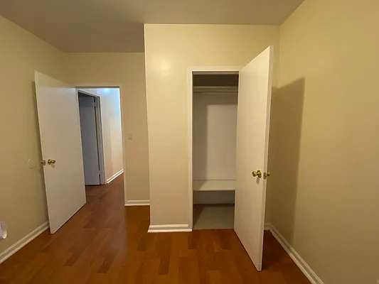 Rented by EastMount Realty LLC | media 22