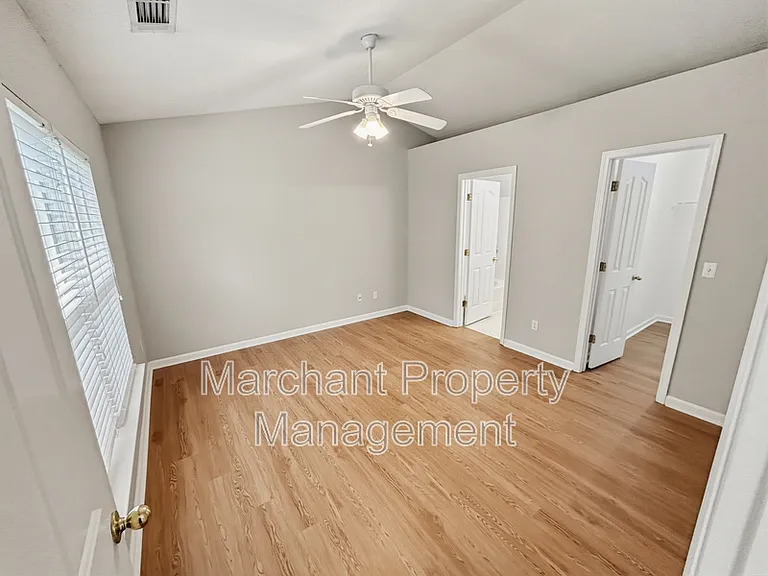 776 Waterbrook Ln — Photo 22
