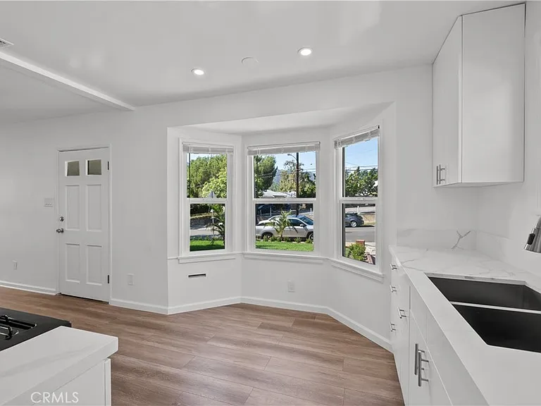 3820 Orangedale Ave — Photo 5