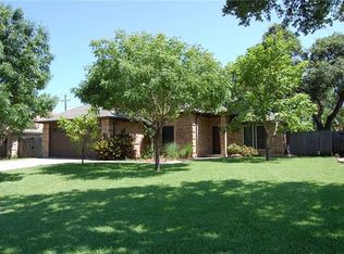 718 Oak Ln, Grapevine, TX 76051