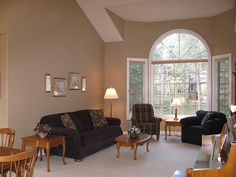 Formal living area