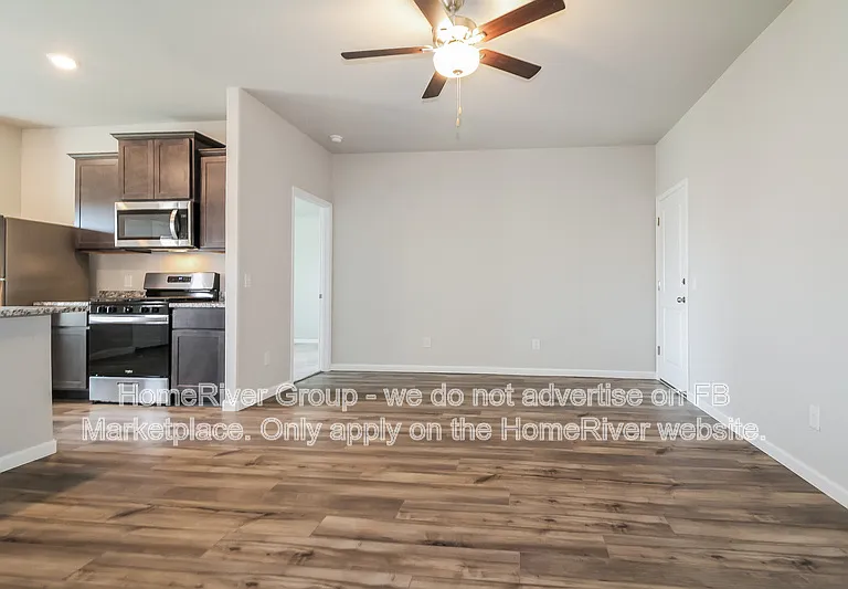 1617 Amaranth Ln — Photo 3
