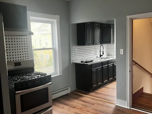 74 Sycamore St Floor 2, Providence, RI 02909