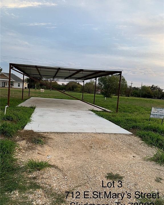 716 E Saint Mary St, Skidmore, TX 78389 MLS 430225 Zillow