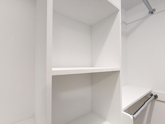 5th image of 2355 Scott St #15A