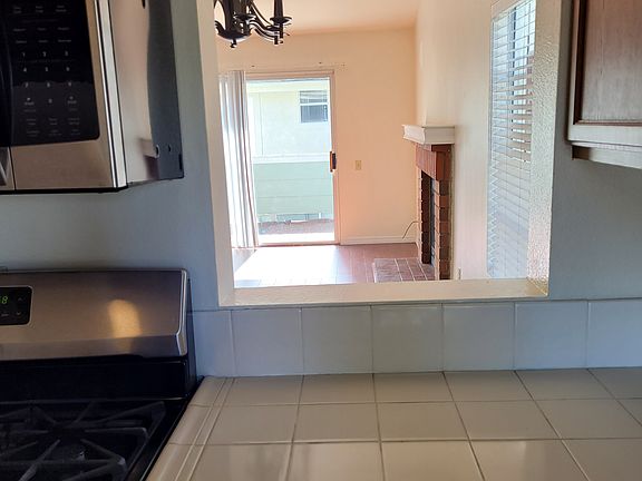4th image of 13398 Tiverton Rd