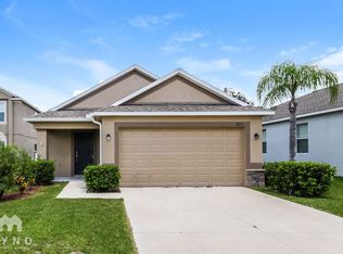 1212 Oak Pond St, Ruskin, FL 33570