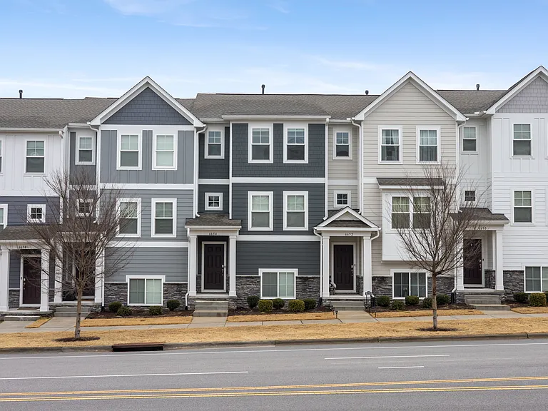 6654 Perry Creek Rd — Photo 1