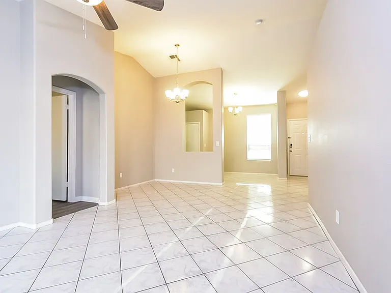3633 Nairobi Ln — Photo 5
