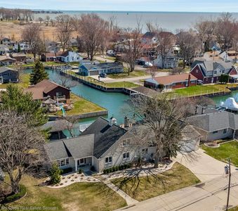 38008 Seaway Ct, Harrison Township, MI, 48045
