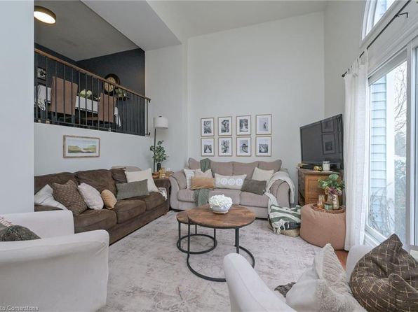 111 Traynor Ave #25, Kitchener, ON N2C 2N2