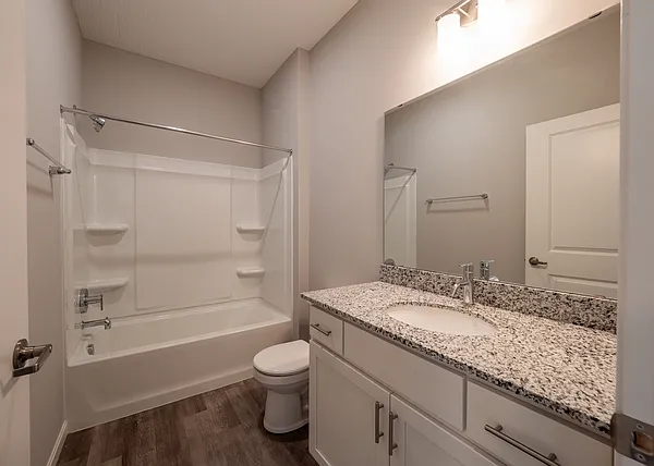 VC Station Apartments — Photo 19