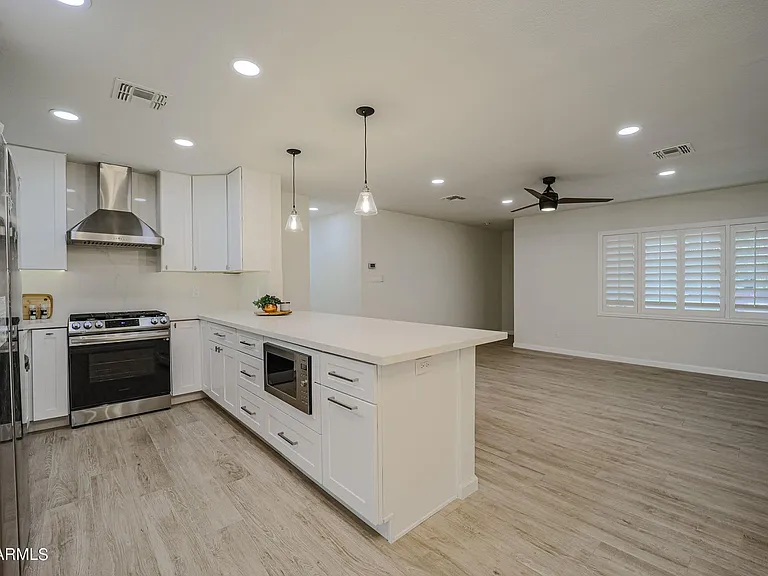 7244 E Coronado Rd — Photo 35