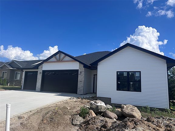 2nd image of 1845 Cottage Ridge Dr