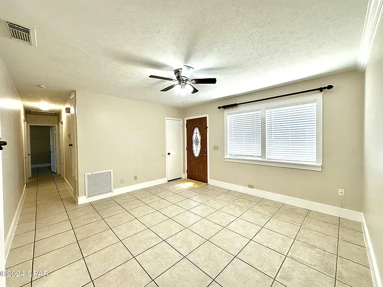 217 San Pablo St — Photo 2