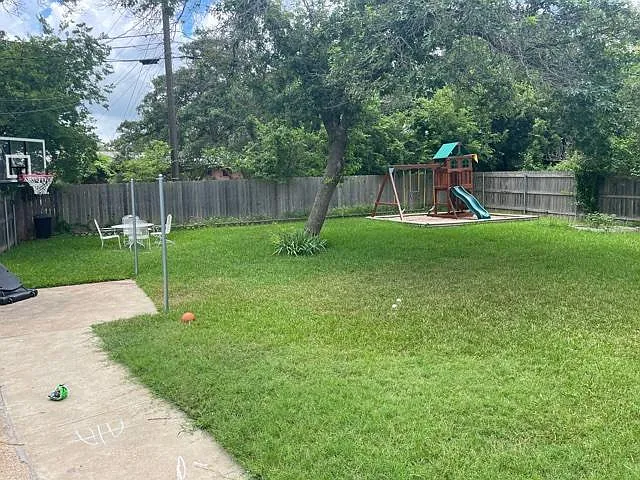 9100 Lark Dr — Photo 20