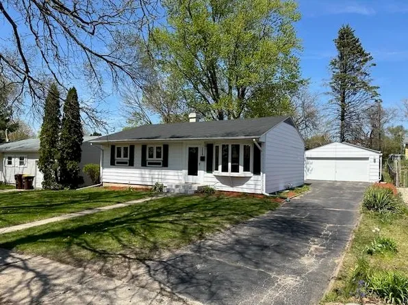 3020 Green Dale Dr, Rockford, IL 61109