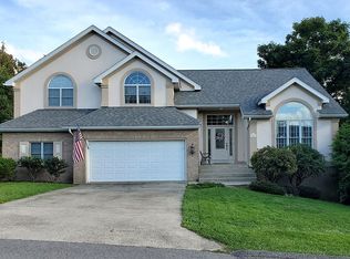 1275 Kings Rd, Morgantown, WV 26508