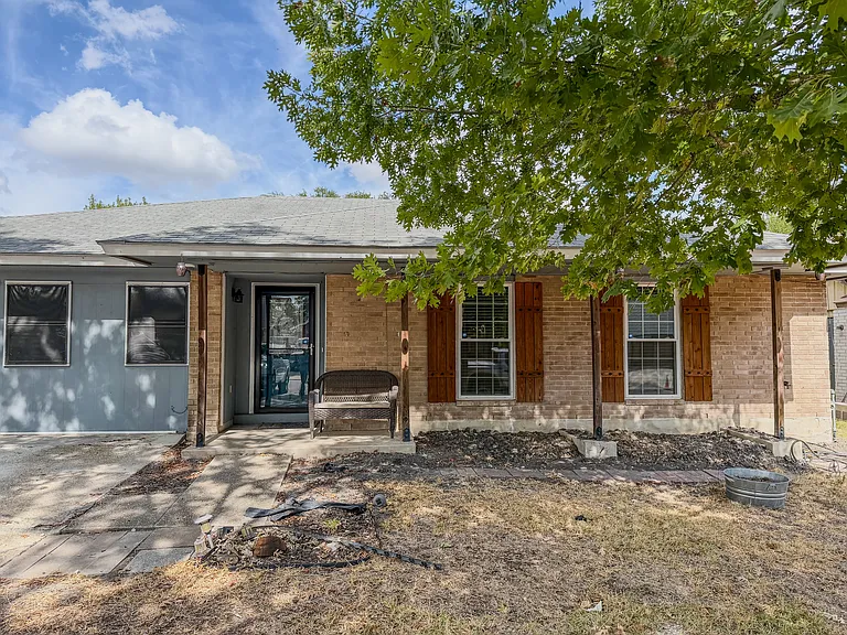 313 Renee Dr — Photo 16