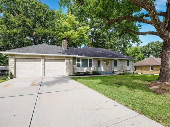7404 Willow Ave, Raytown, MO 64133