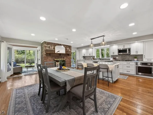 28 Spring Ridge Dr, Berkeley Heights Twp., NJ 07922