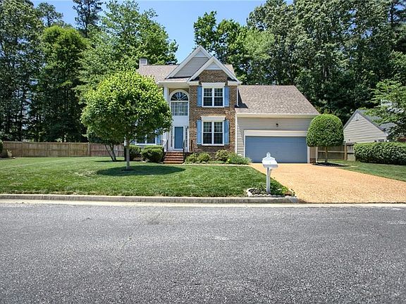 4th image of 110 Jenkins Ct