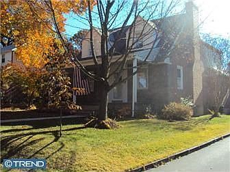 2nd image of 407 Glendale Cir