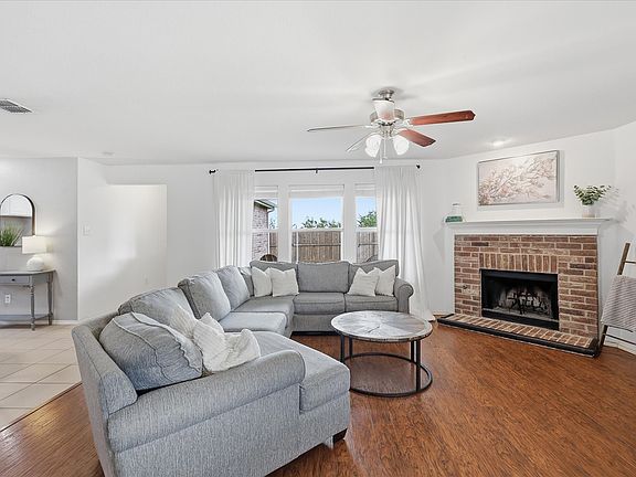 3rd image of 300 Highland Ridge Dr