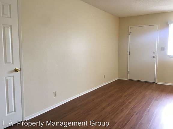 3rd image of 3106 Vaquero Ave APT 2
