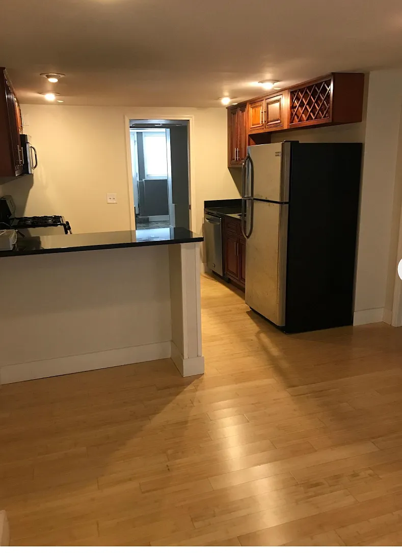 Building Photo - 394 Hamilton St #1