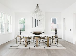 30 Murray Blvd, Charleston, SC 29401